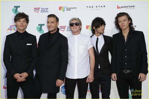 One Direction Red Carpet 的图像结果