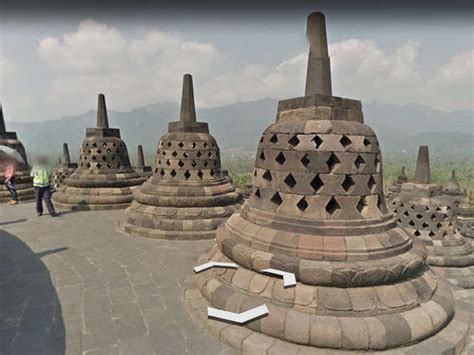 1. The Great Pyramid of Giza in Egypt is the only wonder of the ancient ...