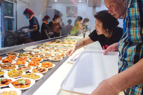 梅陇镇首个社区食堂开业，坚持“每一口不将就”