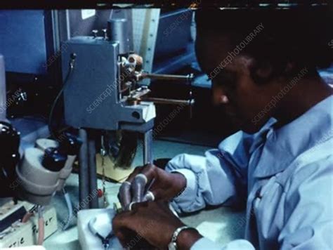 Computer Assembling Tutorial 的图像结果