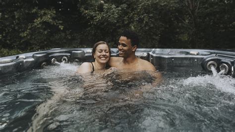 Hot tub benefits: 5 advantages of soaking in a hot tub | Top Ten Reviews