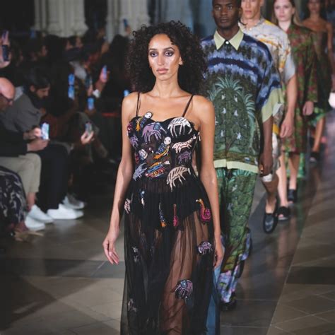 Here's everything that's trending in the world of fashion and luxury ...