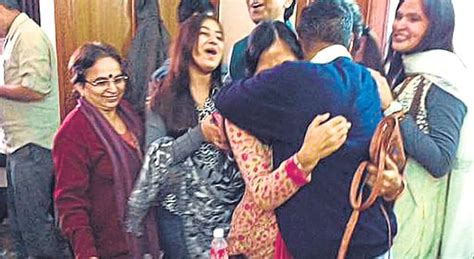 Aam Aurat Exists Too: Kejriwal's Acknowledgment Of His Wife Speaks ...