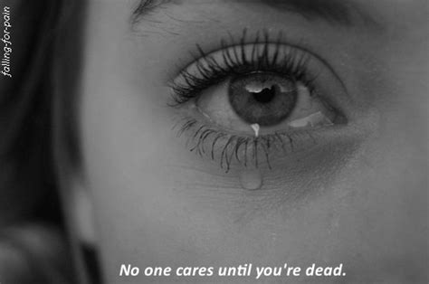 crying, depressed girl, depression and eyes - image #441298 on Favim.com