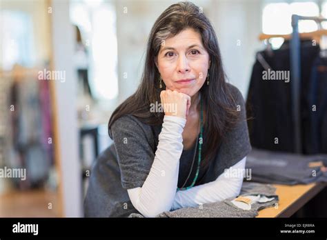 Hispanic Business Owner 的图像结果