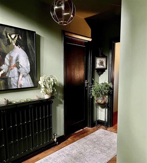 19 Sage Green Hallway Ideas For A Welcoming Space