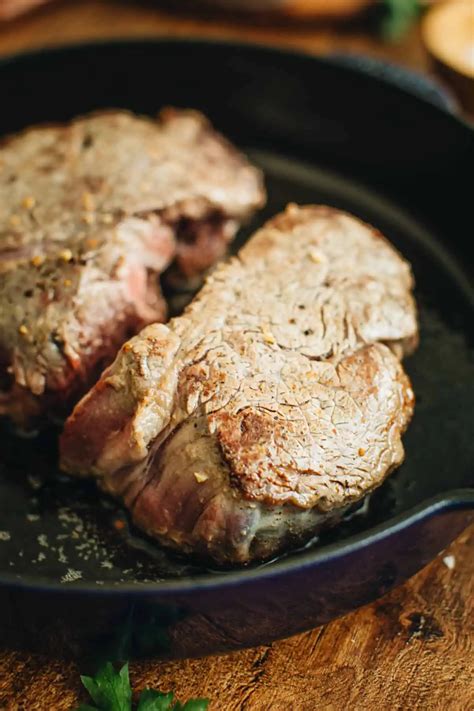 Pan-Seared Filet Mignon Recipe - Aimee Mars