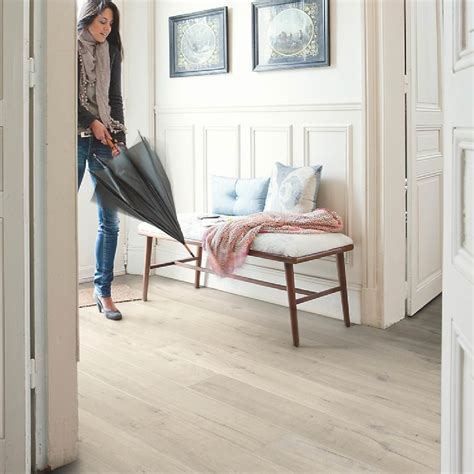 Soft Oak Light Laminate Flooring | Quick-Step Impressive - Floor Mechanics