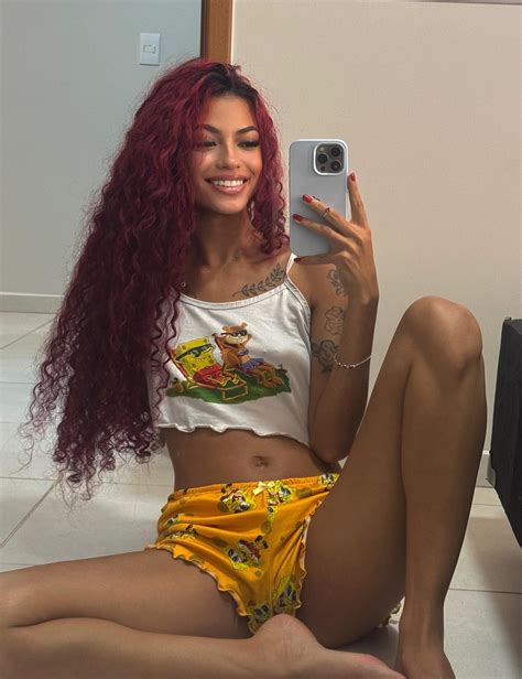 Renata Lima | Tennis? More like serve and slay. | Instagram