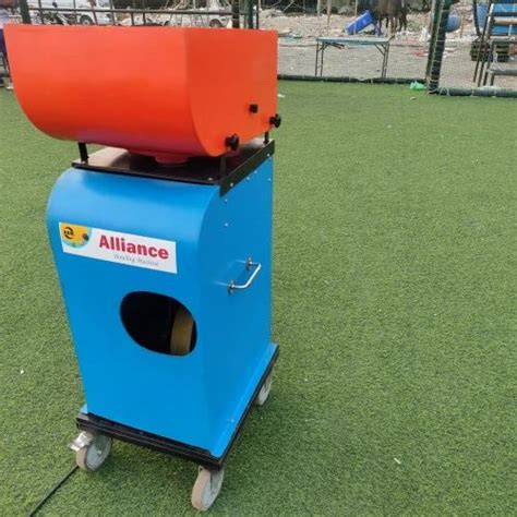 Tennis Ball Bowling Machine - Tennis Ball Throwing Machine Trader ...