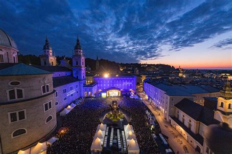 Die Location - Residenzplatz Salzburg Live