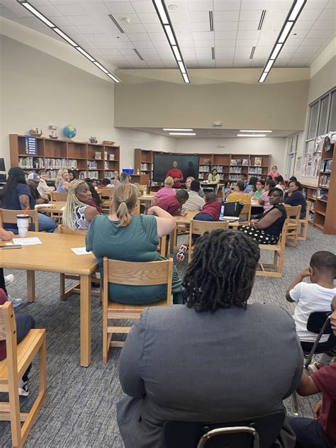 What a great turnout for our first PTO meeting of the year! - EBR Schools