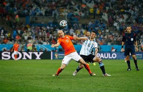 官方：西班牙名哨拉奥斯将执法荷兰vs阿根廷的比赛_PP视频体育频道