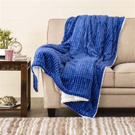 Buy Ananda Textured Single Bed Blanket - 1.35 x 2.00 m from Home Centre ...