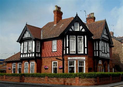 THREE GABLES (Bridlington, Yorkshire) - Guesthouse Reviews & Photos ...
