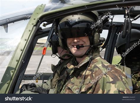 British Army Helicopter Pilots Stock Photo 3544037 - Shutterstock