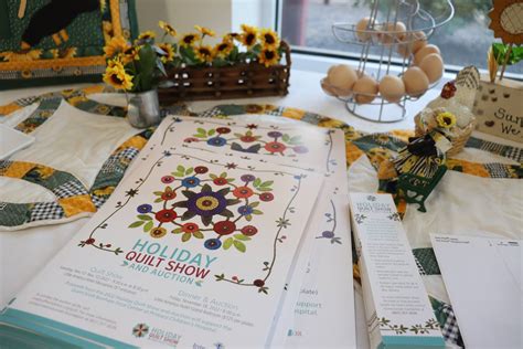 Exhibicion y subasta de edredones navidenos de Intermountain para ...