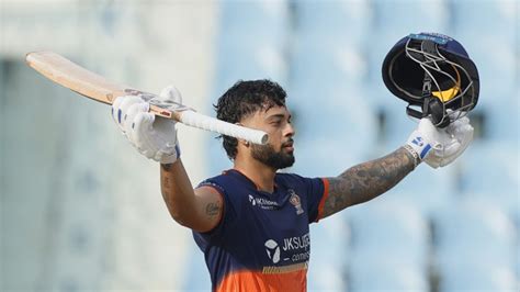 AI Simulation, KR vs MM | Rudras beat Mavericks by five wickets to lift ...