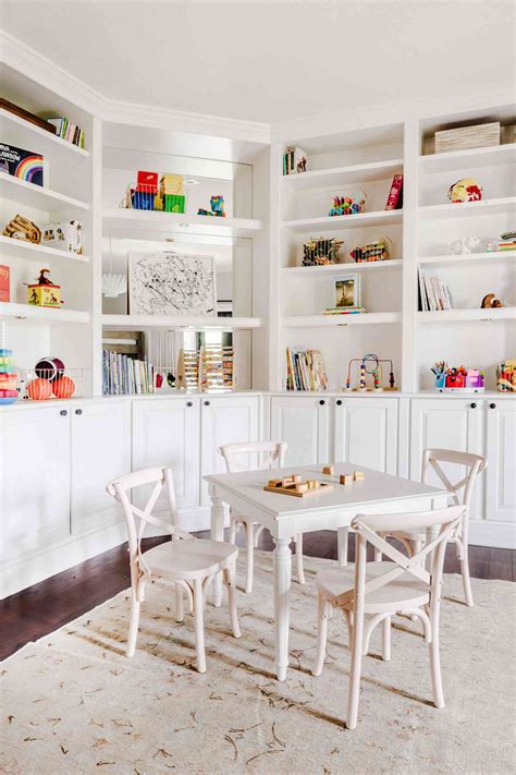 22 Floor-to-Ceiling Shelves for Peak Style and Organization