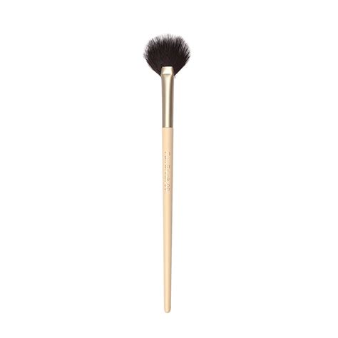 Fan Brush 08 - Best Fan Brush for Highlight & Clean-up – Milagro Beauty