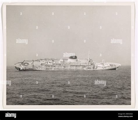 Ss andrea doria sinking 1956 hi-res stock photography and images - Alamy