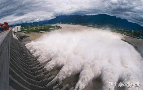 三峡大坝的闸全部打开，放光水库里的水，需要多长时间呢？_腾讯新闻