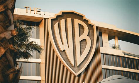 Could Apple Acquire Warner Bros. Discovery?