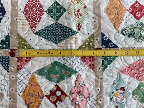 Tutorial for Edge to Edge Weight Less Quilter 的图像结果