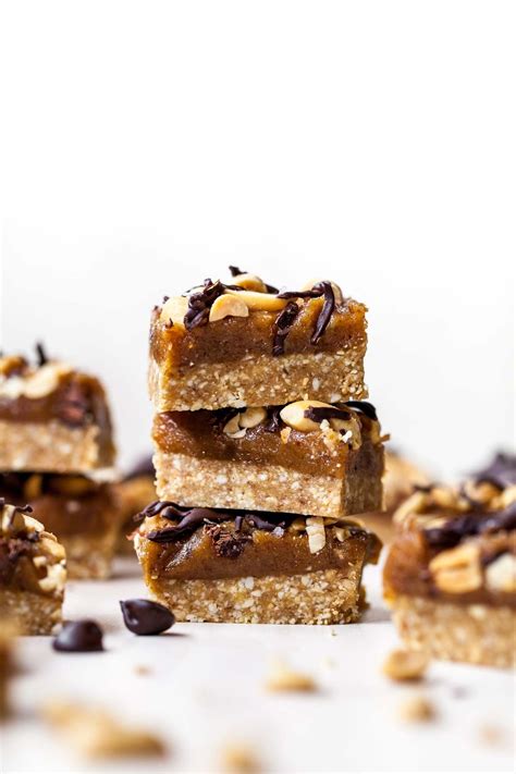 Vegan Peanut Butter Snickers Bars are made with just 5 ingredients and ...