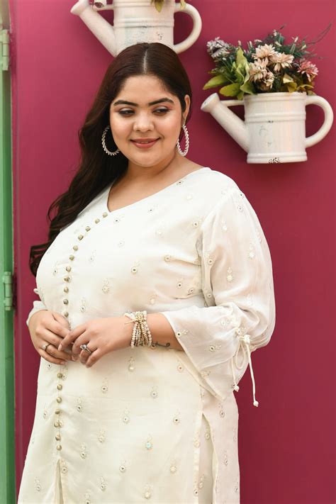 Plus Size Pure White Chinon Gold Embroidered Co-ord Set – DESINOOR.COM
