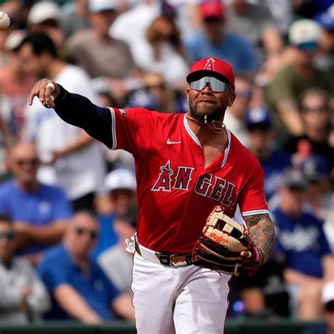 Breaking: Yoán Moncada just signed a new multi-million dollar deal with ...