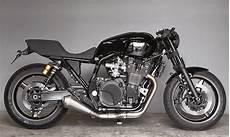 Yamaha Xjr1300 Cafe Racer Review by Yamaha Xjr1300 Skullmonkee Return Of The Cafe Racers Yamaha Xjr1300 Cafe Racer Review