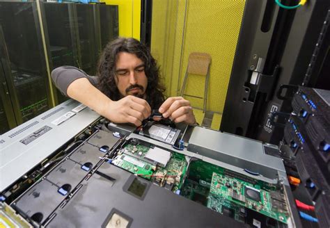 Computer Hardware Engineer 的图像结果