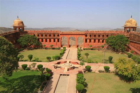 Jaigarh Fort, Jaipur - Times of India Travel