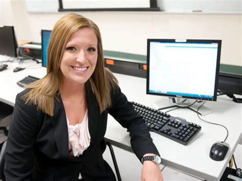 Computer Information Systems Degree 的图像结果