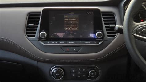 Image gallery: India-spec 2019 Nissan Kicks SUV interior - Overdrive