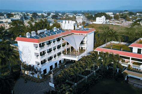 Direct Booking Royal Retreat