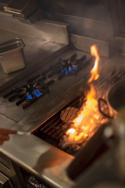 Benjies NY Deli: We invite you to be part of the Benjies Family.