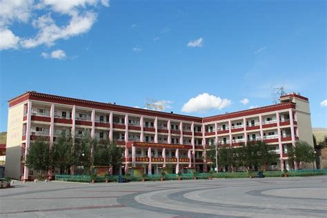 甘孜县投入1.5亿元推动教育事业提档升级 藏地阳光新闻网