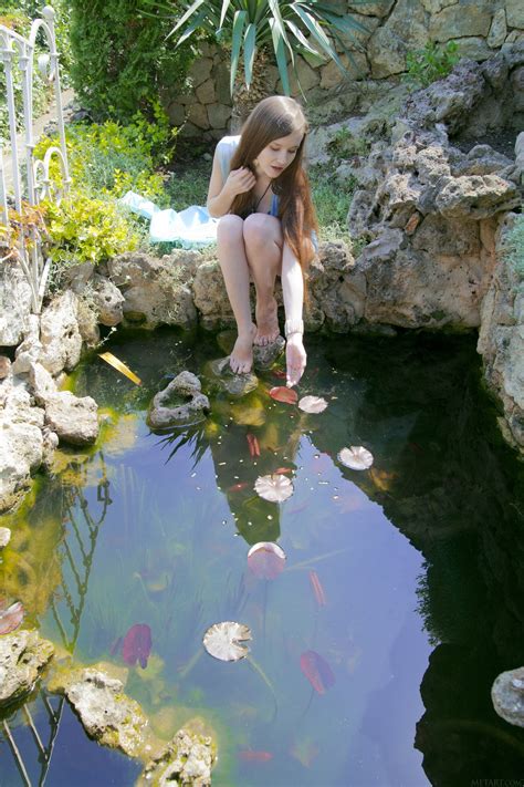 Emily Bloom : r/LadiesofMetArt