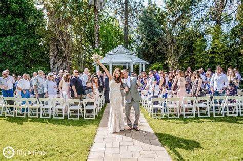 5 Inexpensive Wedding Venue Ideas That Totally Rock | Lily & Lime