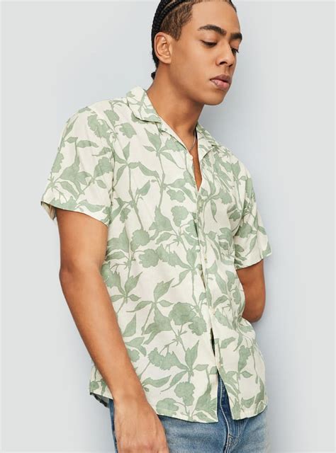 Buy Men Printed Slim Fit Short Kurta Online at just Rs. 899.0 ...