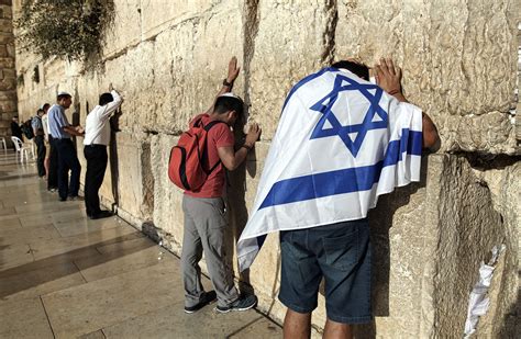 Western Wall must remain under Jewish sovereignty: Palestinian official ...