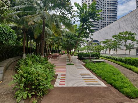 There's A Linear Park Between Two Mills In Lower Parel, And It's Too ...