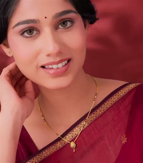 Buy Royal Mangalsutra Majestic Drop Design – P. N. Gadgil & Sons Ltd