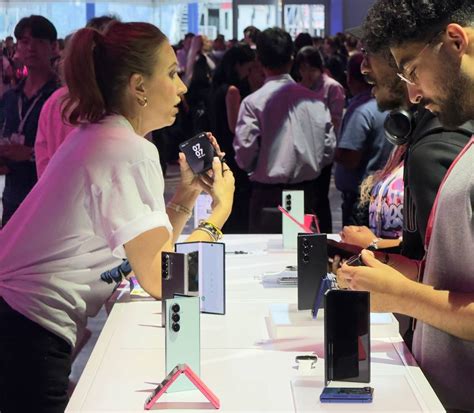 Samsung is preparing for a tri-fold phone launch | t2ONLINE