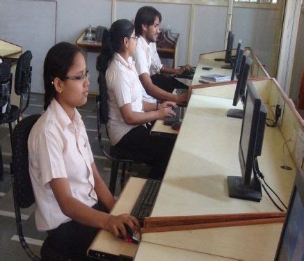 Ram-Eesh Institute of Engineering and Technology Greater Noida Campus ...