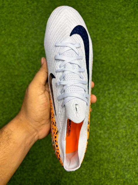 Mercurial Vapor 16 Elite Electric Low Ankle