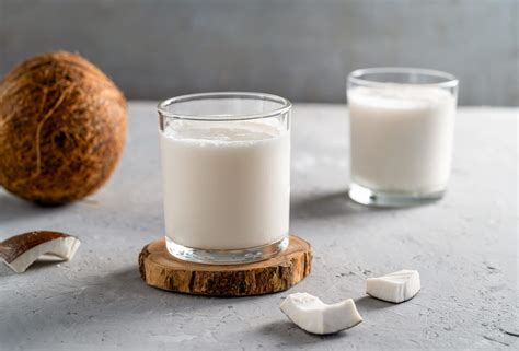 Coconut Milk: Weight Loss, Nutrition Facts, Health Benefits & Calories