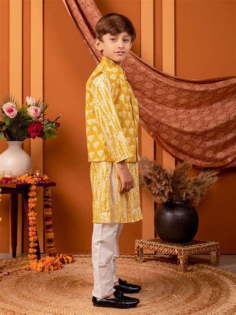 Boys Kurta Pyjama with Jacket in Handblock Print -Yellow – Biglilpeople